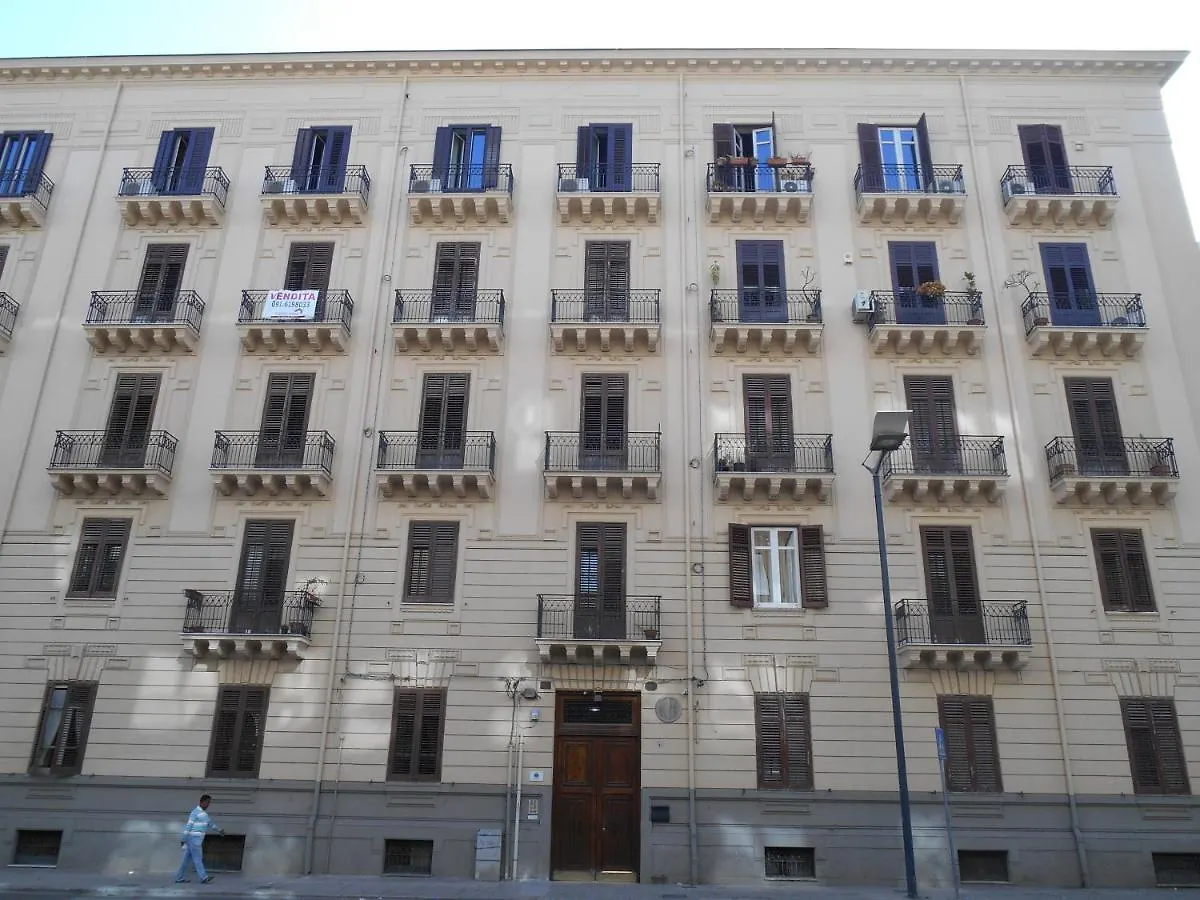 Nocleg ze śniadaniem 4You Palermo